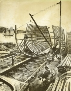 ship building : Ship horse frames